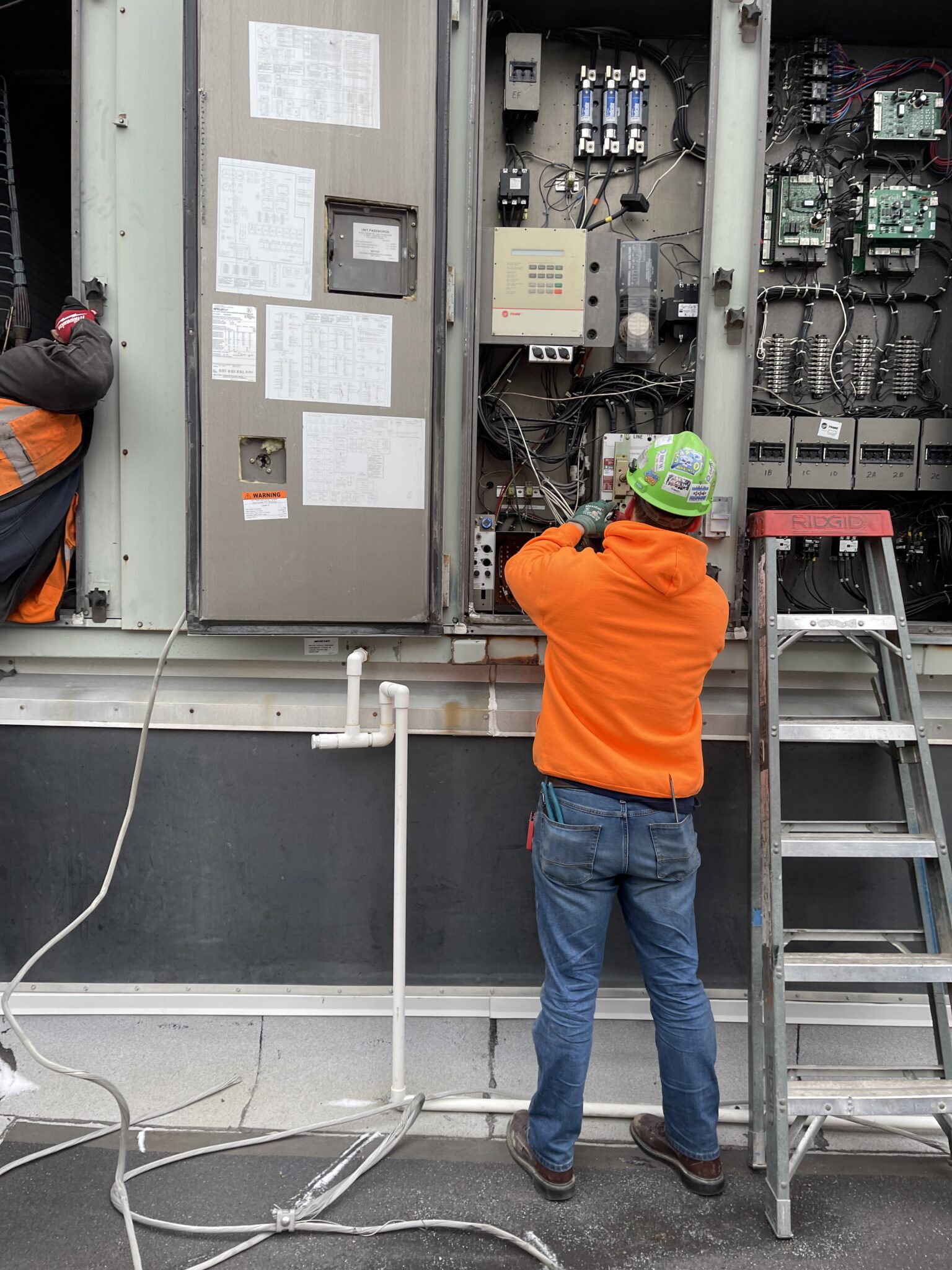 More disconnections before removal. More disconnections before removal.